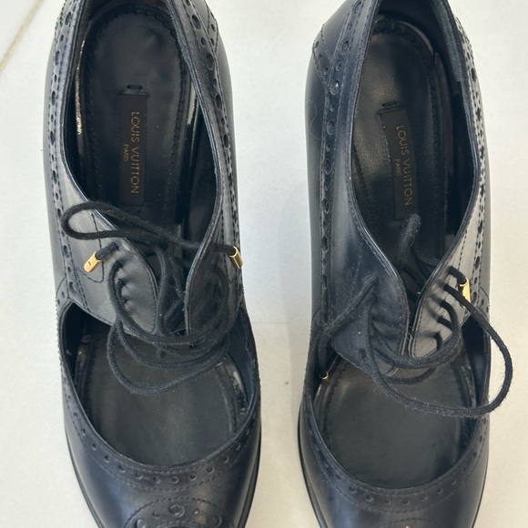 AUTHENTIC Louis Vuitton Black Leather Peep Toe Heels w/ Lace Up - Picture 5 of 8